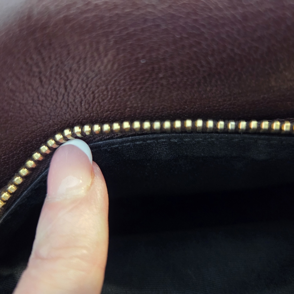 YVES SAINT LAURENT Cassandra Envelope Bag Authentic Burgundy Leather - Picture 14 of 15